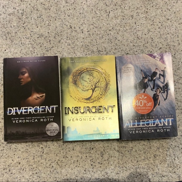 Teen book series bundle - Picture 2 of 5